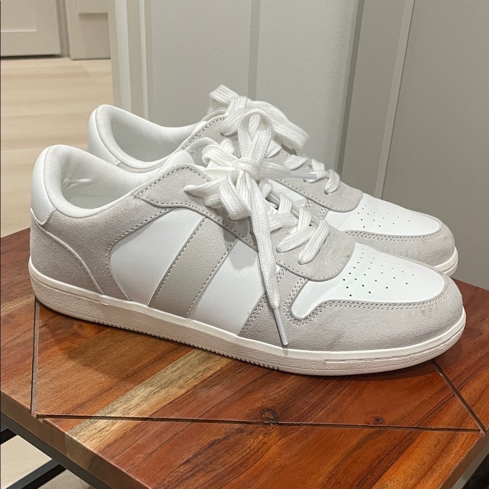 Universal Thread Sneakers